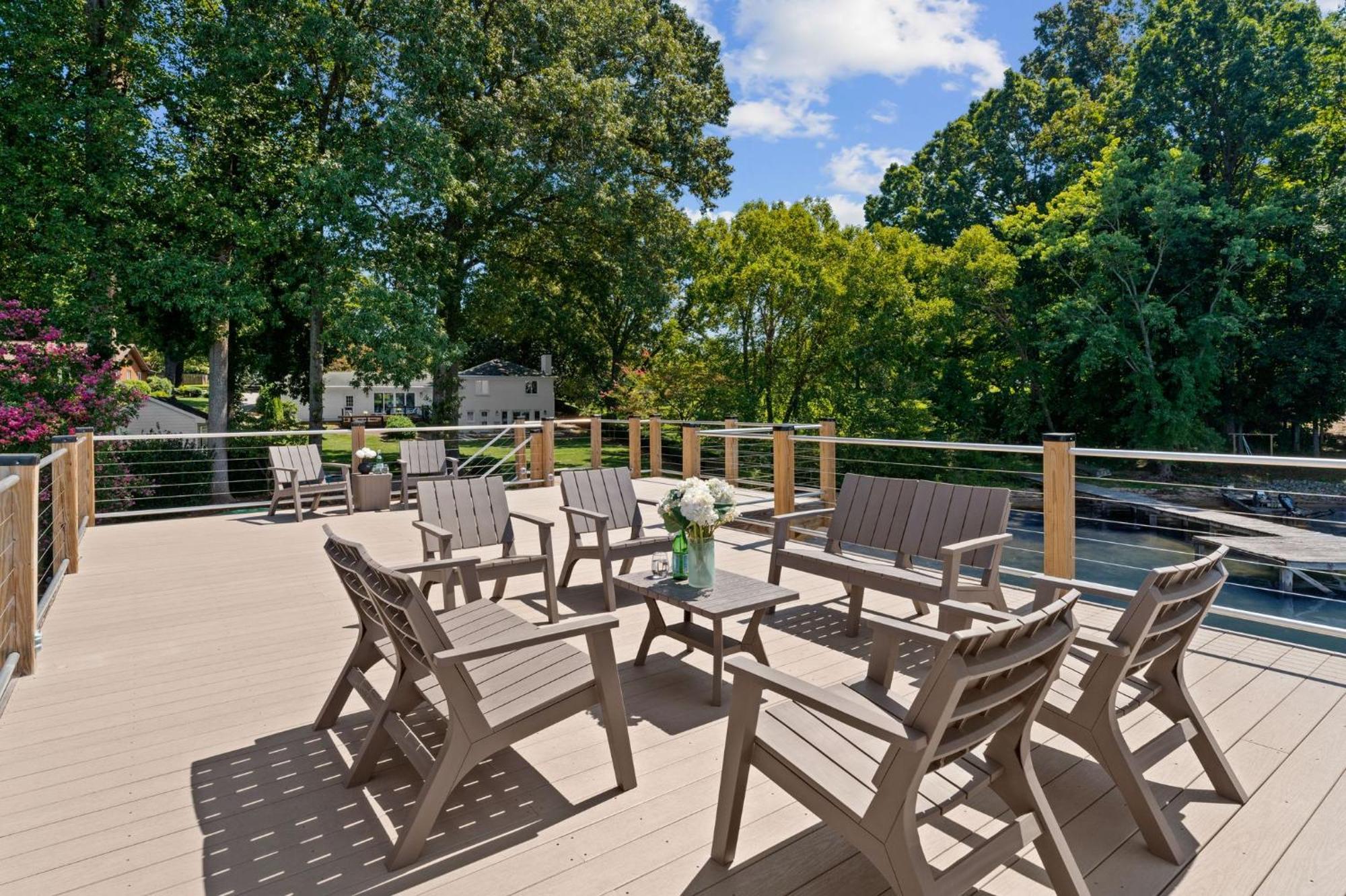 Lakefront Living Mooresville Exterior photo